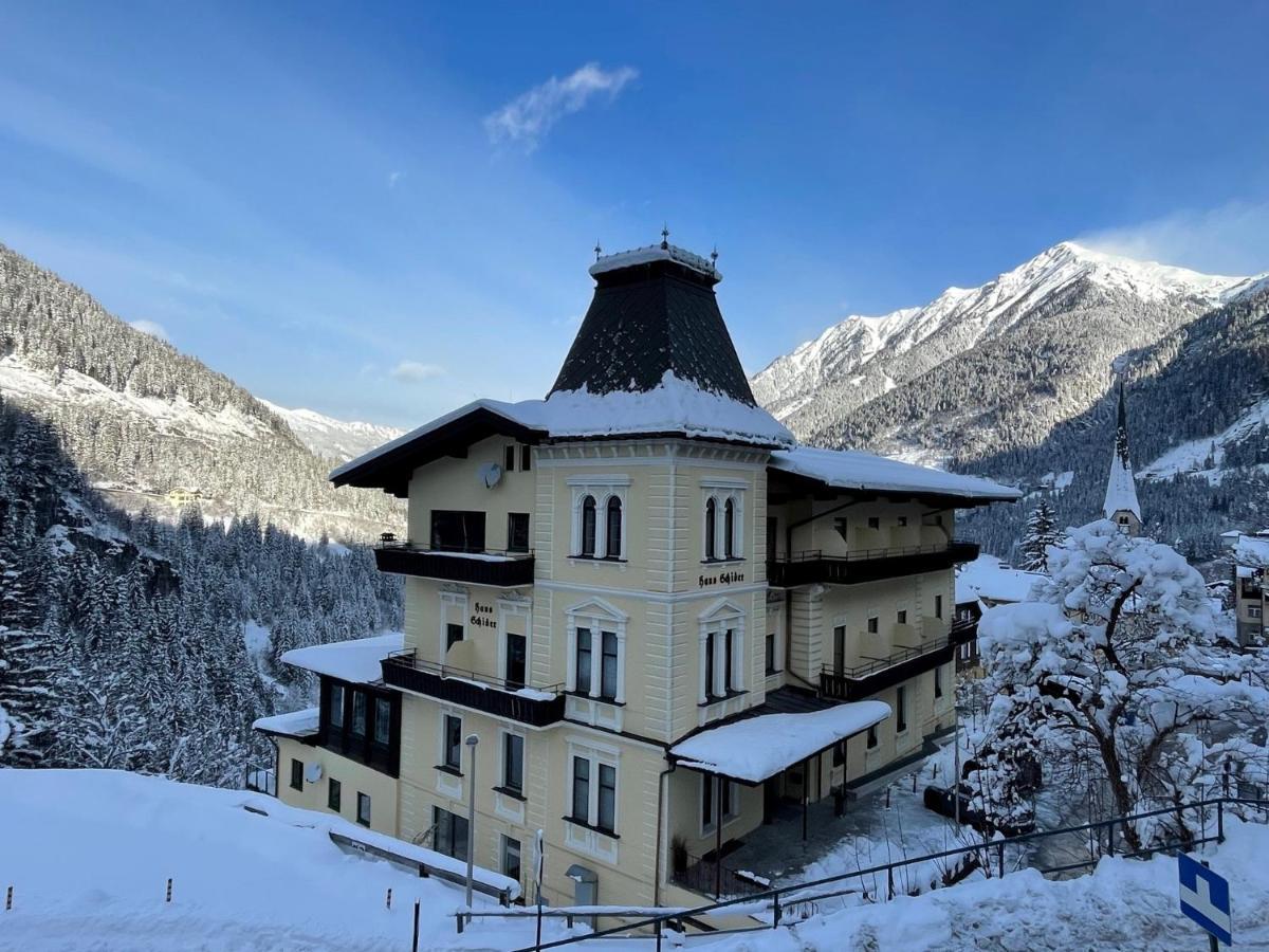 Single Room with Balcony